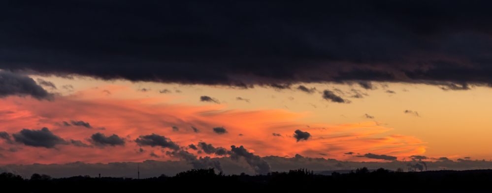 Sonnenuntergang - Blick nach Düsseldorf