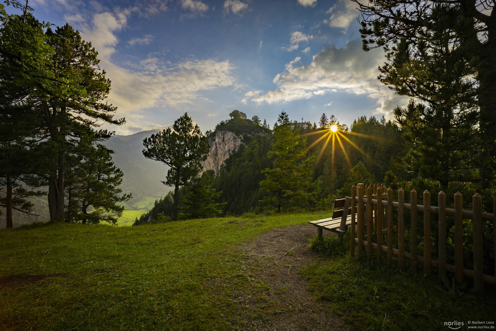 Sonnenuntergang Burgruine Falkenstein