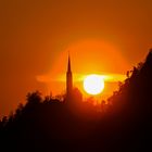 Sonnenuntergang Dorfkirche in Tamins