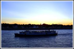 Sonnenuntergang Düsseldorfer Rheinkirmes