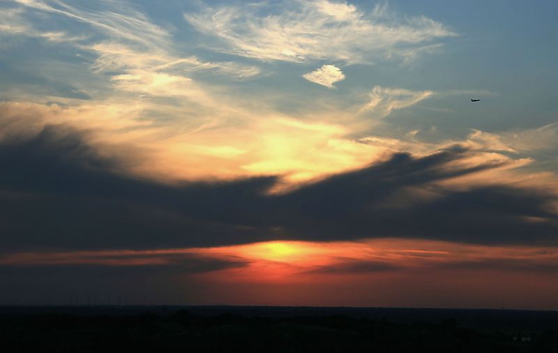 Sonnenuntergang gesehen aus Berlin -Spandau- West Staaken vom Hahneberg