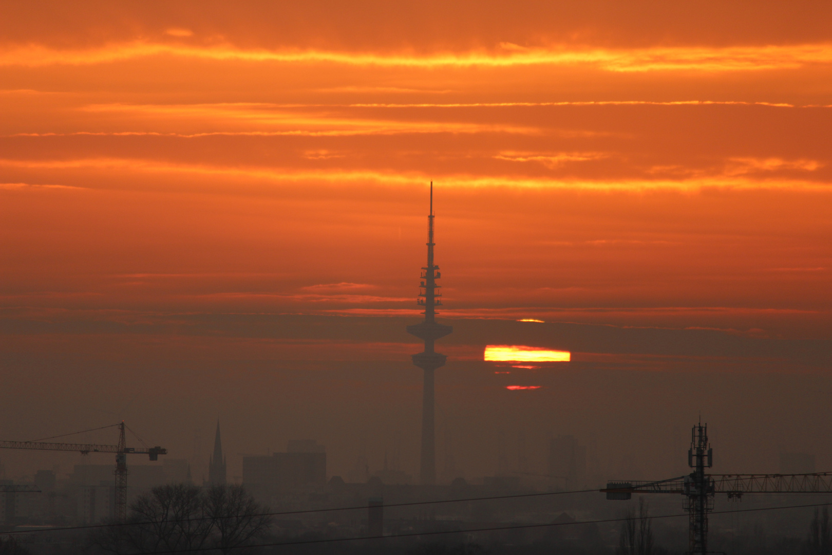 Sonnenuntergang Hamburg Fernsehturm