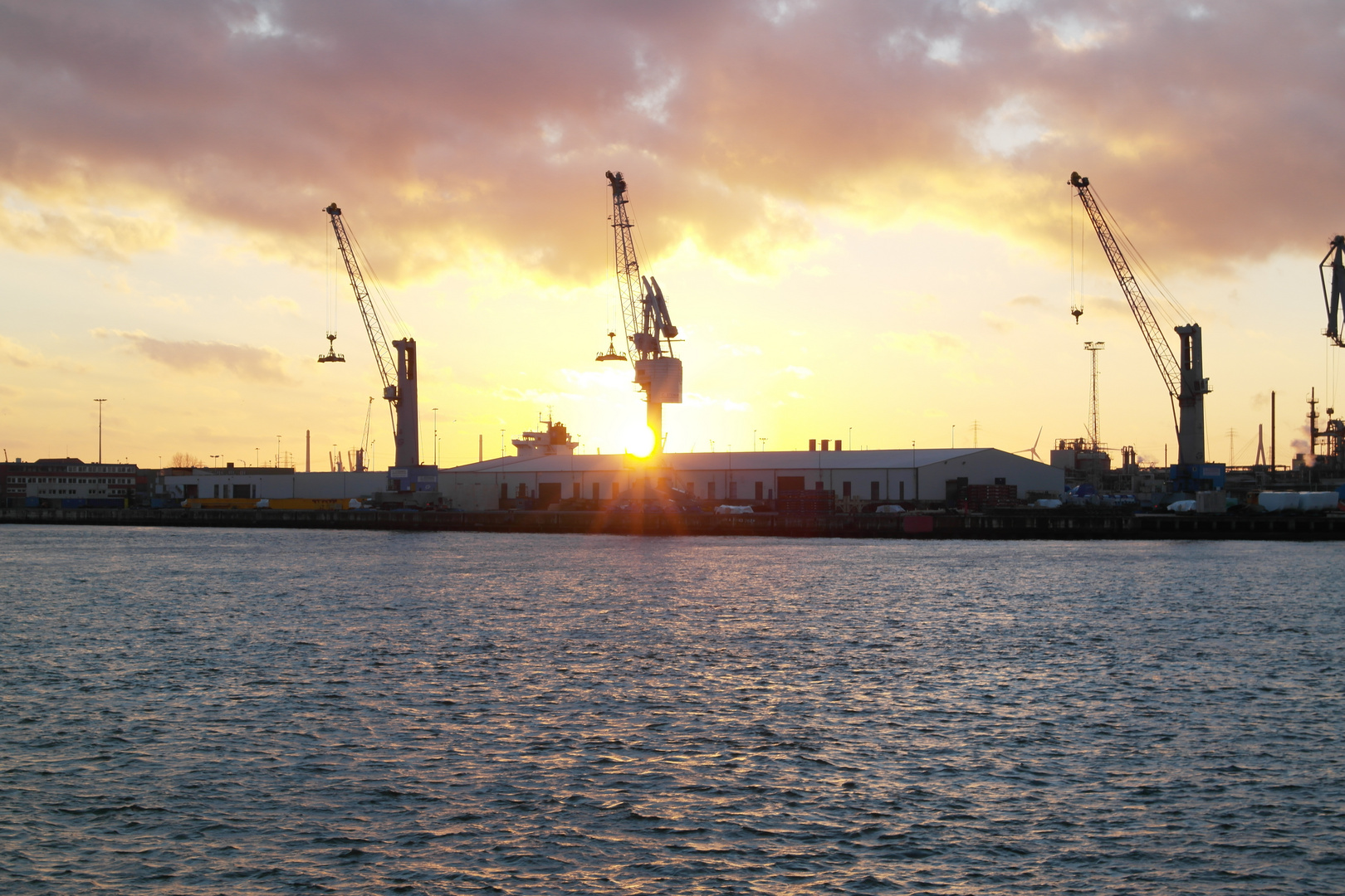 Sonnenuntergang Hamburger Hafen