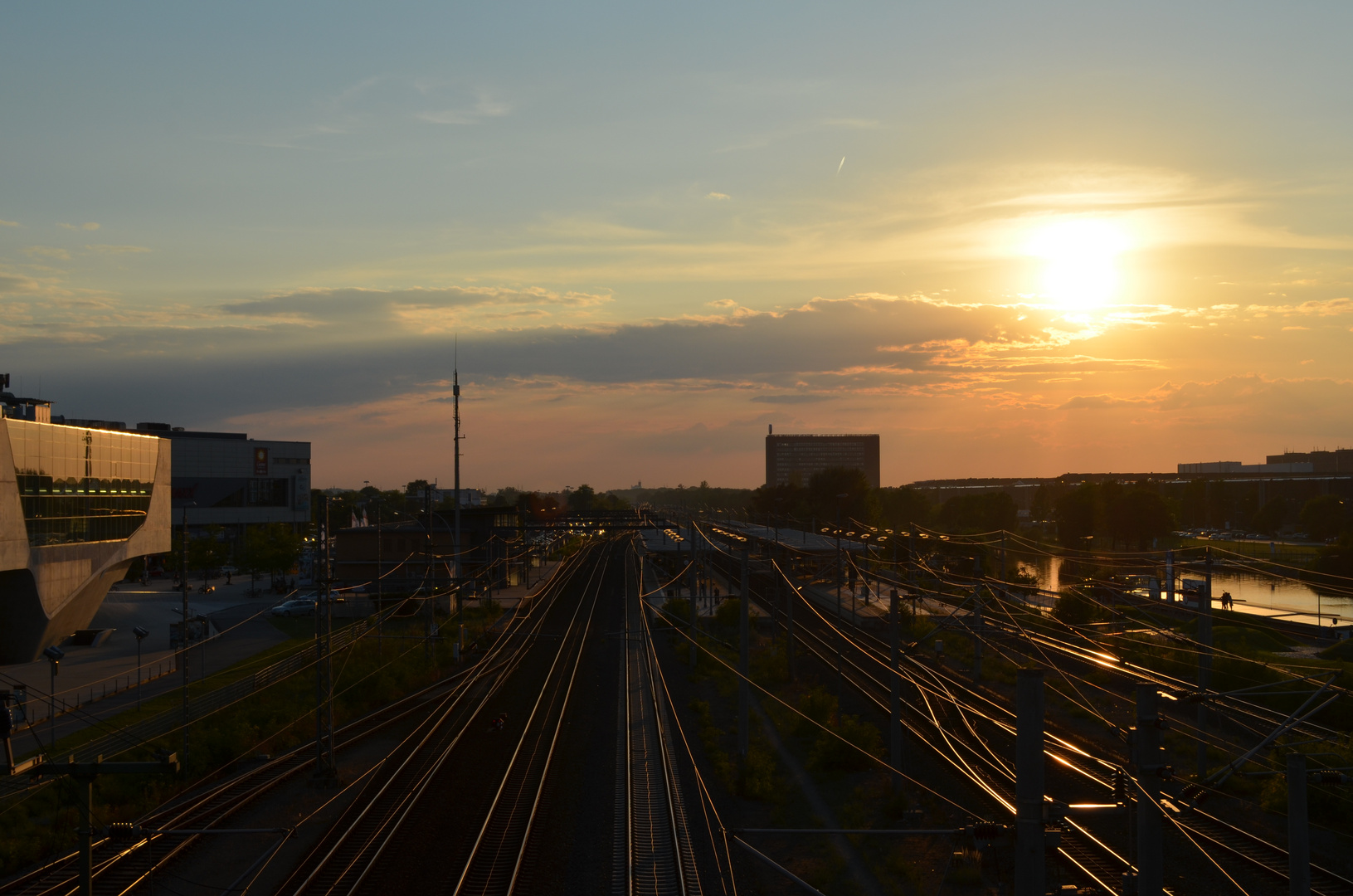 Sonnenuntergang Hauptbahnhof Wolfsburg