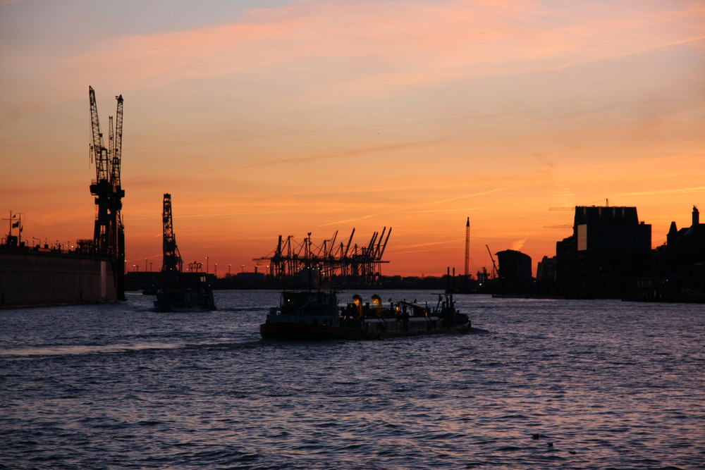 sonnenuntergang-hh-elbe