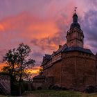 Sonnenuntergang hinter Burg Falkenstein