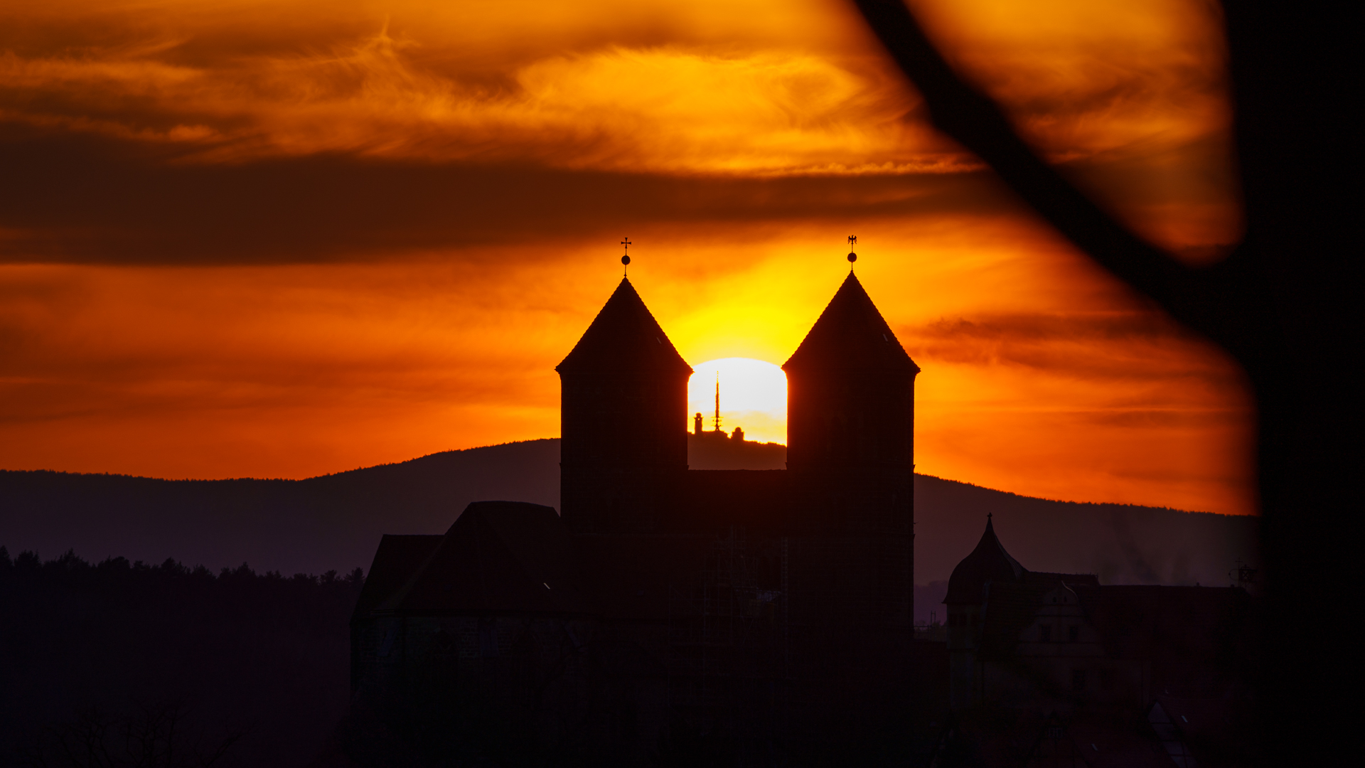 Sonnenuntergang hinter dem Brocken 