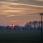 Sonnenuntergang hinter dem Motiv des Abends