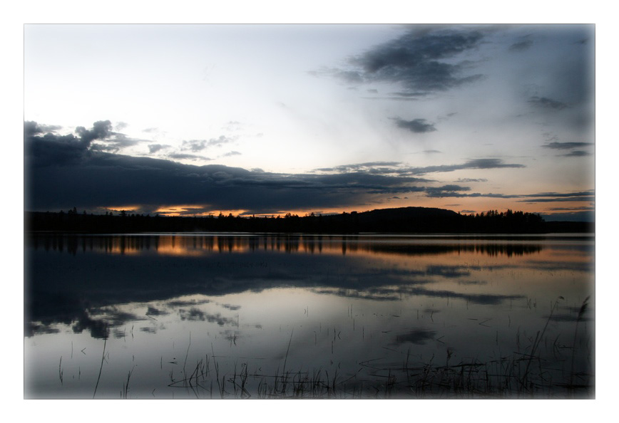 Sonnenuntergang hinter den Wolken