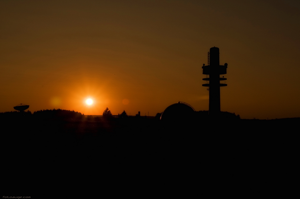 Sonnenuntergang hinter Radarstation