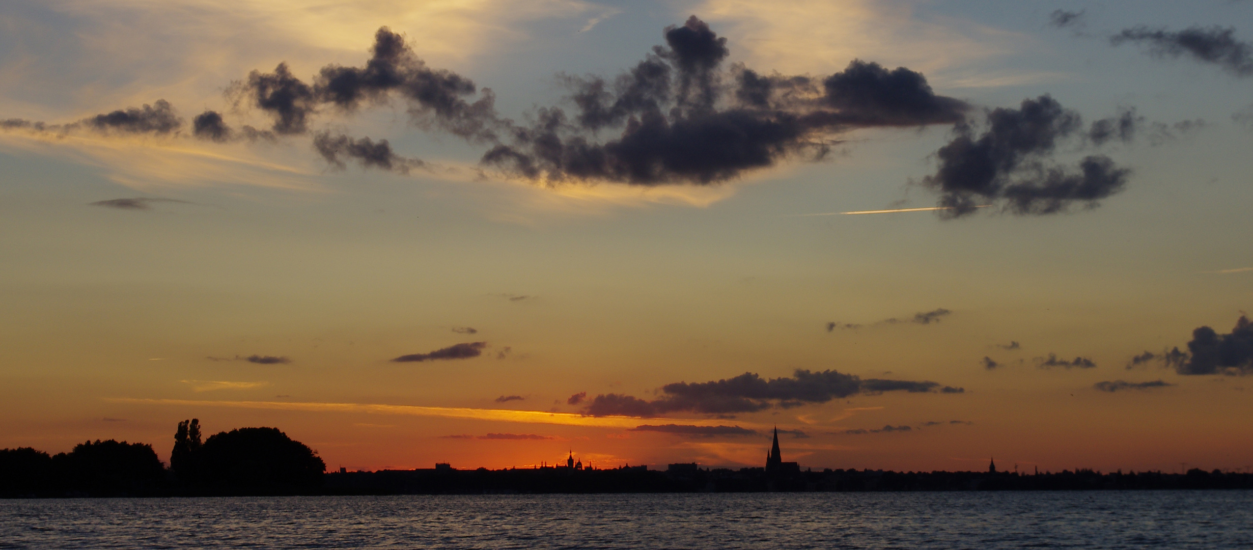 Sonnenuntergang hinter Schwerin