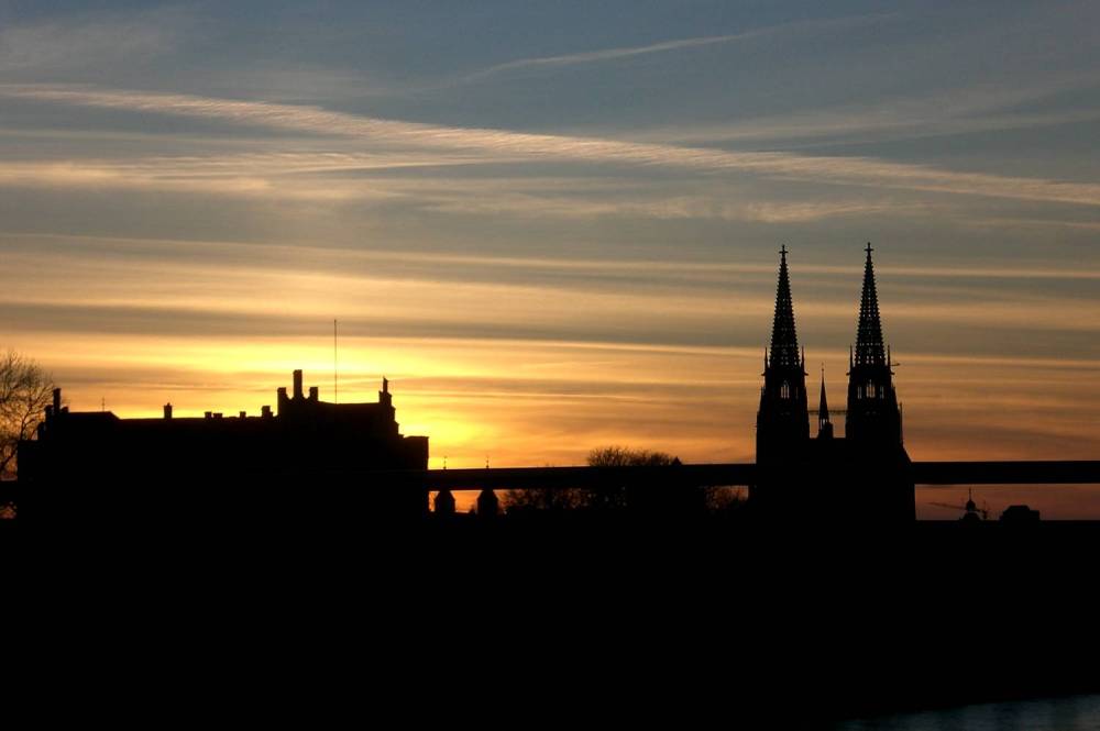 sonnenuntergang hinterm dom