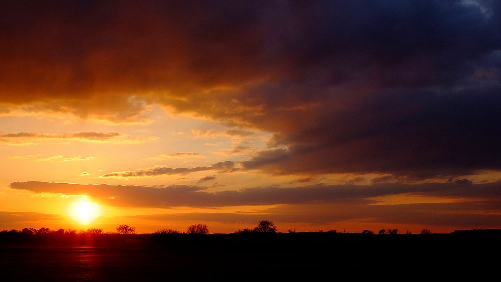 Sonnenuntergang im Aller-Leine-Tal