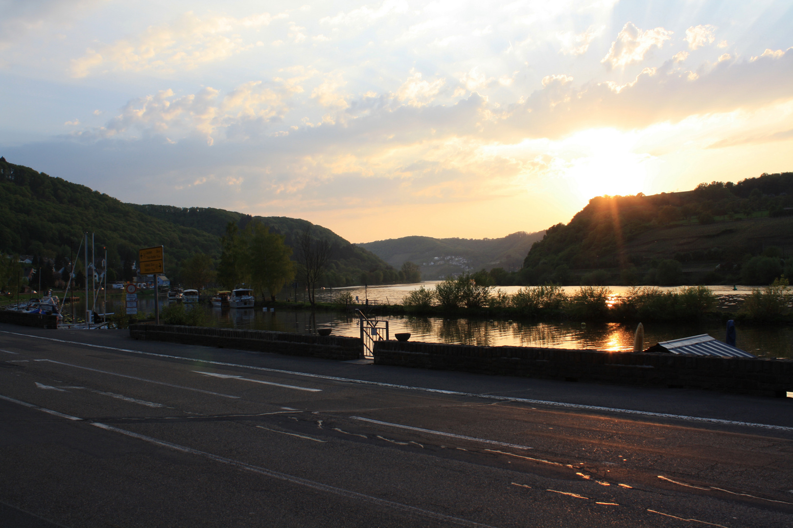 Sonnenuntergang im April