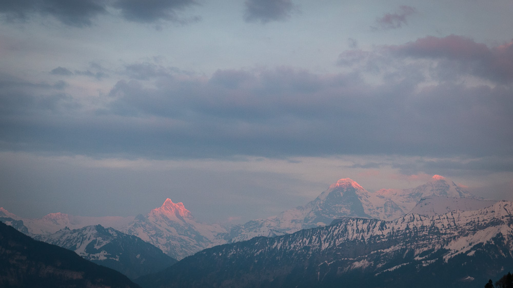 Sonnenuntergang im Berner Oberland