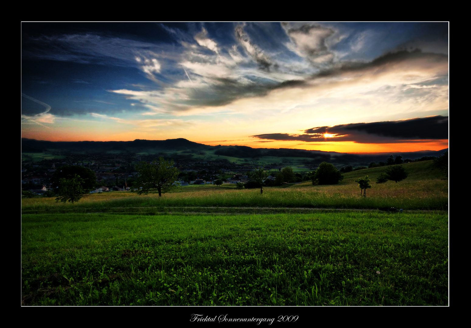 Sonnenuntergang im Fricktal