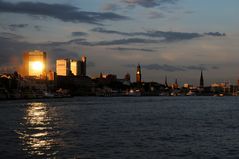 Sonnenuntergang im Hafen