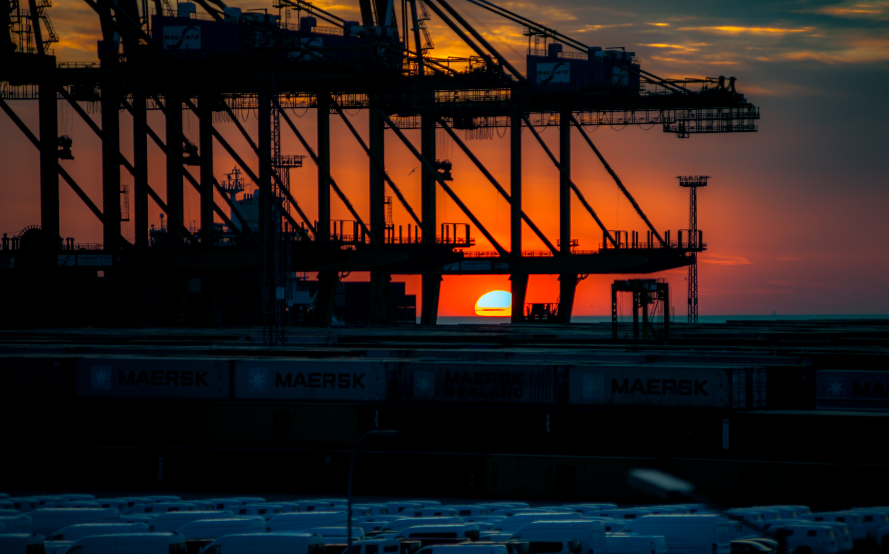 Sonnenuntergang im Hafen