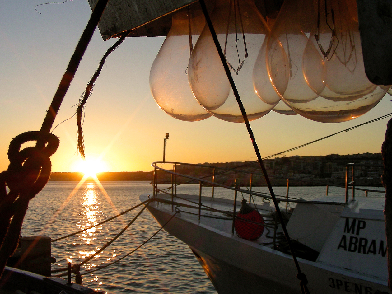 Sonnenuntergang im Hafen / Tramonto al porto