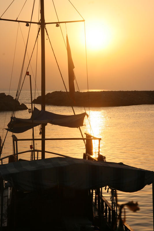 Sonnenuntergang im Hafen von Side