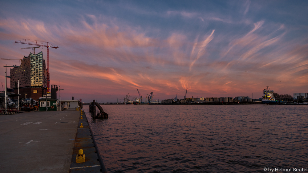 Sonnenuntergang im Hamburger Hafen 08.03.15 -2