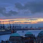 Sonnenuntergang im Hamburger Hafen