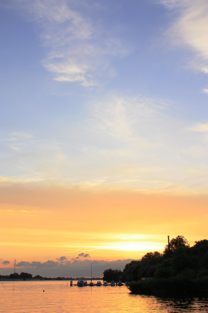 Sonnenuntergang im Heimatdorf