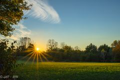 Sonnenuntergang im Herbst