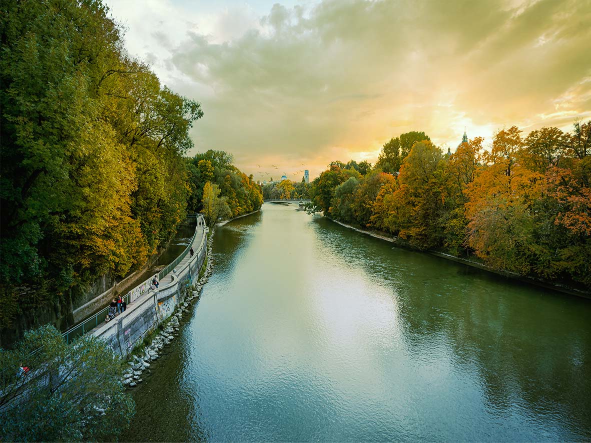 Sonnenuntergang im Herbst