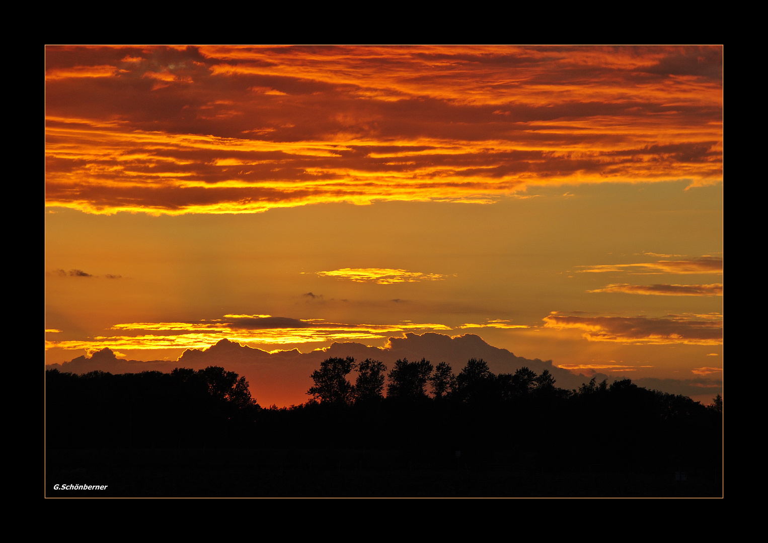 Sonnenuntergang im Herbst