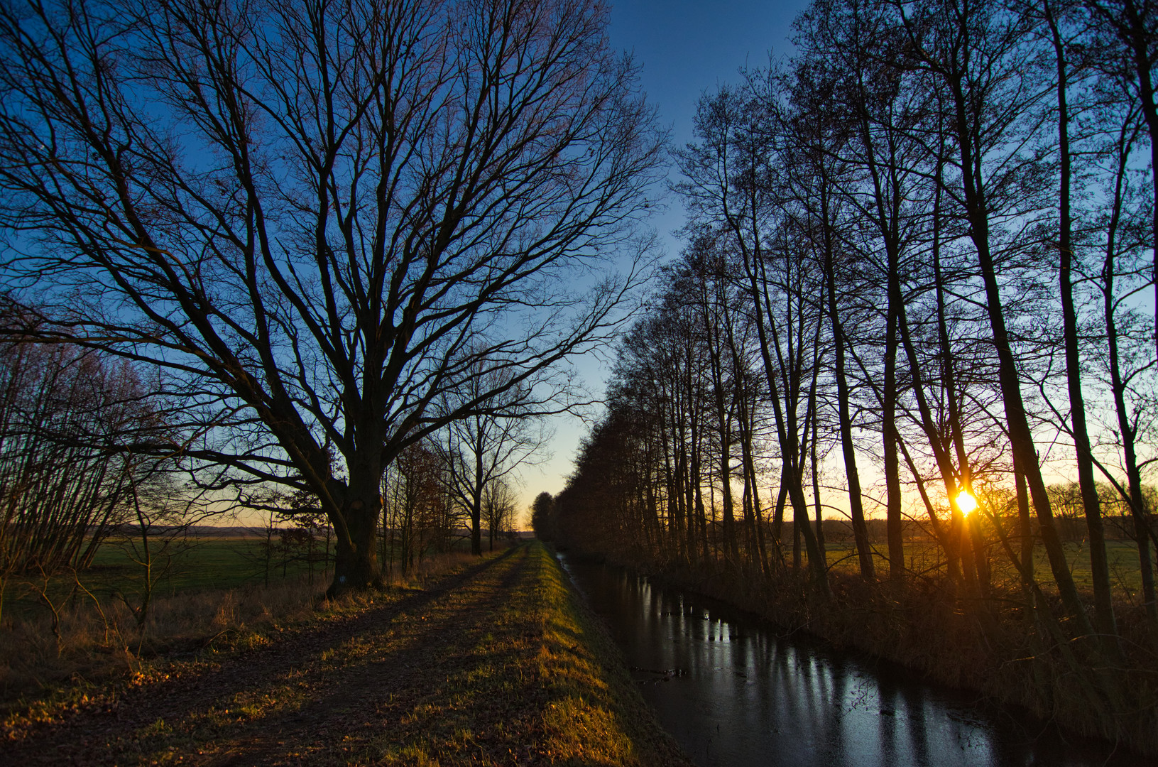 Sonnenuntergang im Herbst