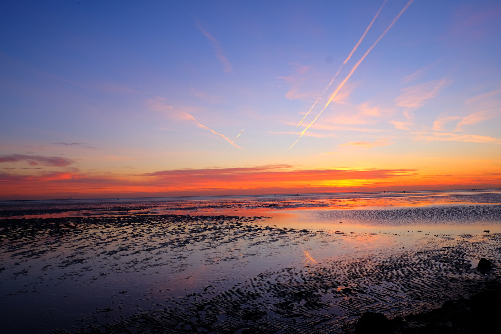 Sonnenuntergang im Herbst an der Nordsee