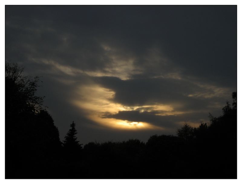 Sonnenuntergang im Herbst (mit Rahmen)