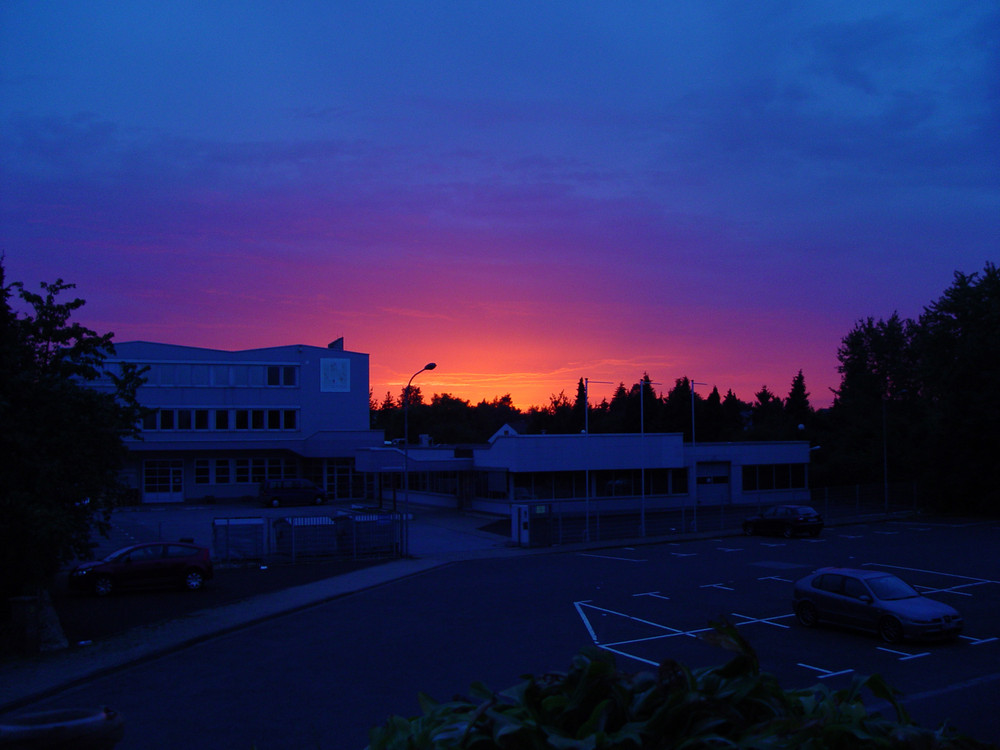 Sonnenuntergang im Industriegebiet von ch.r.Kraus 