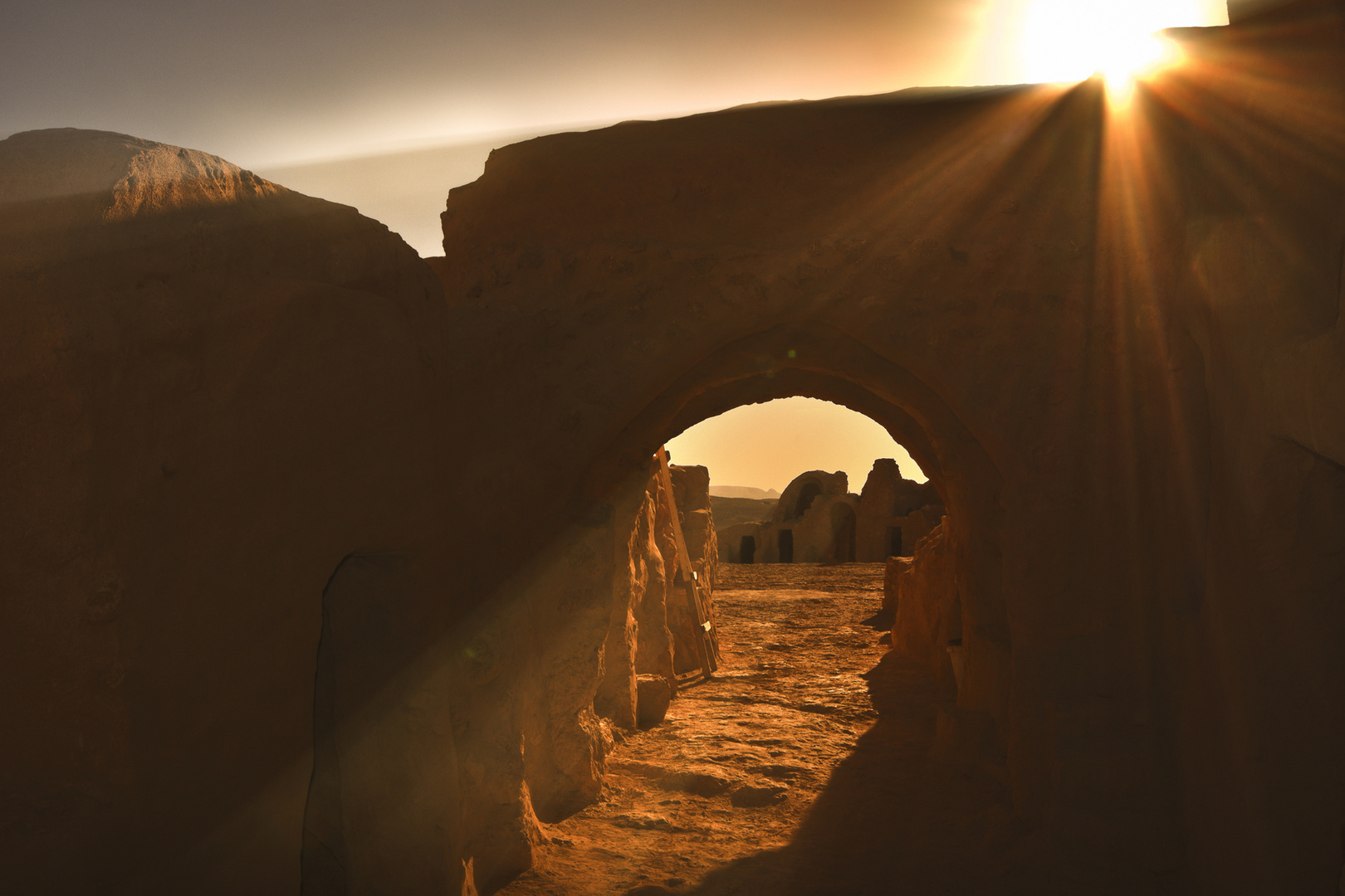 Sonnenuntergang im Ksar Joumaa, Tunesien