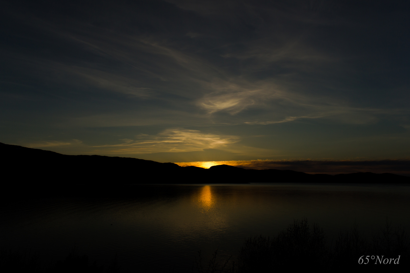 Sonnenuntergang im Mai am Bindalsfjord.