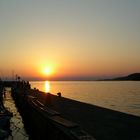 Sonnenuntergang im Mai in der kleinen Adria Bucht von Miramare