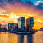 Sonnenuntergang im Medienhafen Düsseldorf