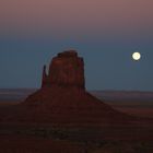 Sonnenuntergang im Monument Valley, Utah