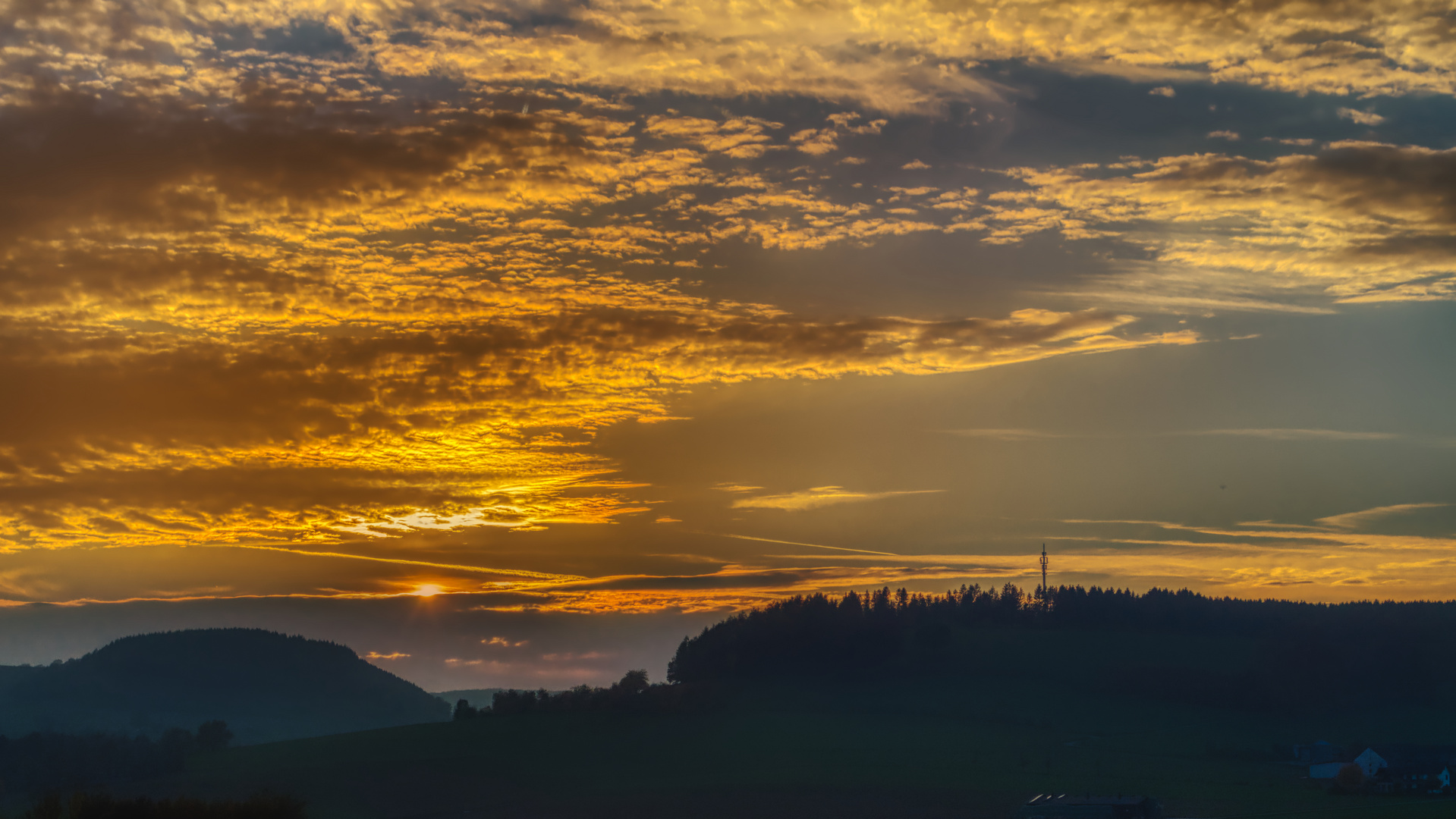 Sonnenuntergang im Oberwälder Land