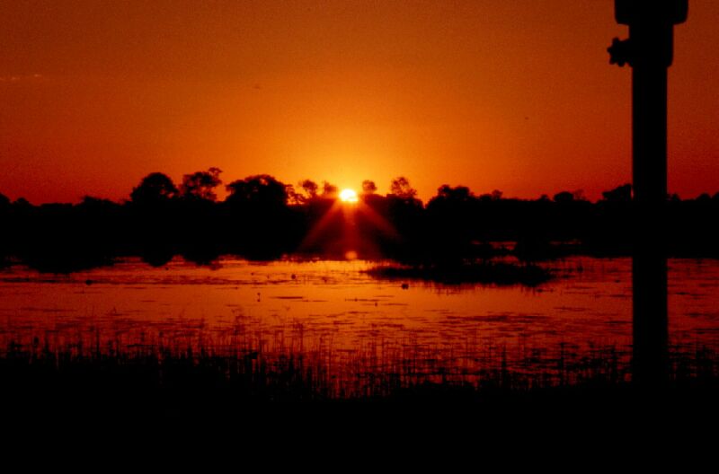 Sonnenuntergang im Okavangodelta