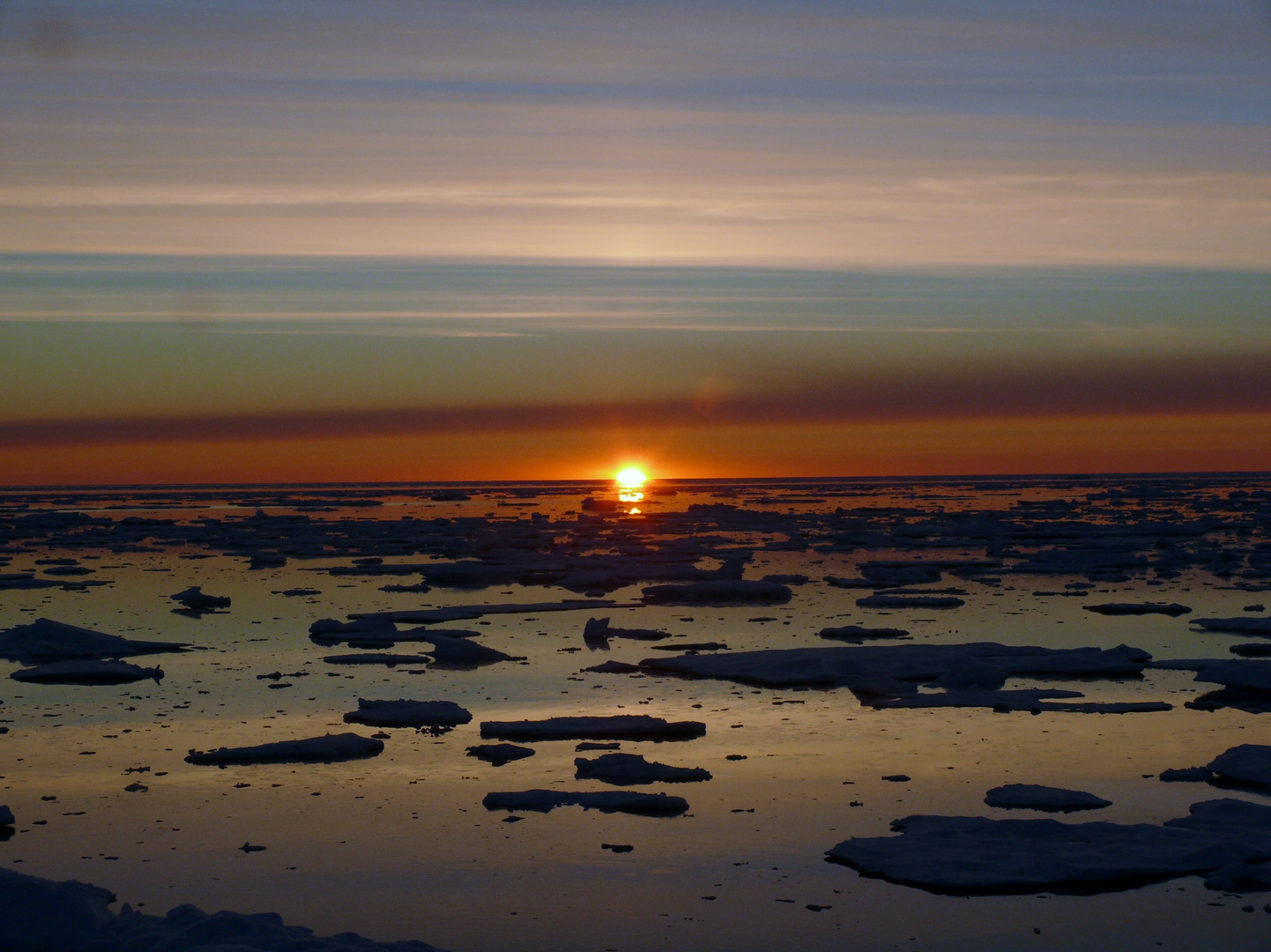 Sonnenuntergang im Packeis