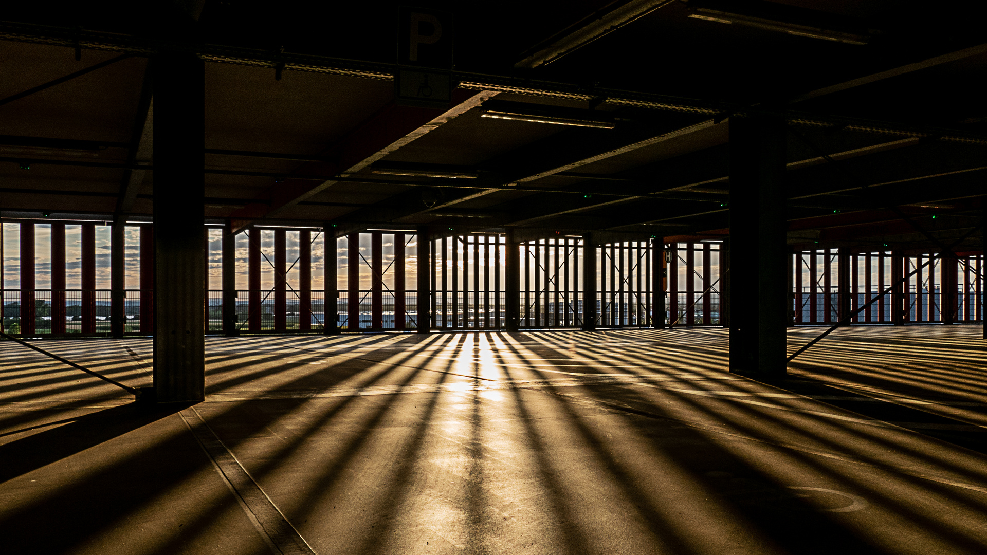 Sonnenuntergang im Parkhaus