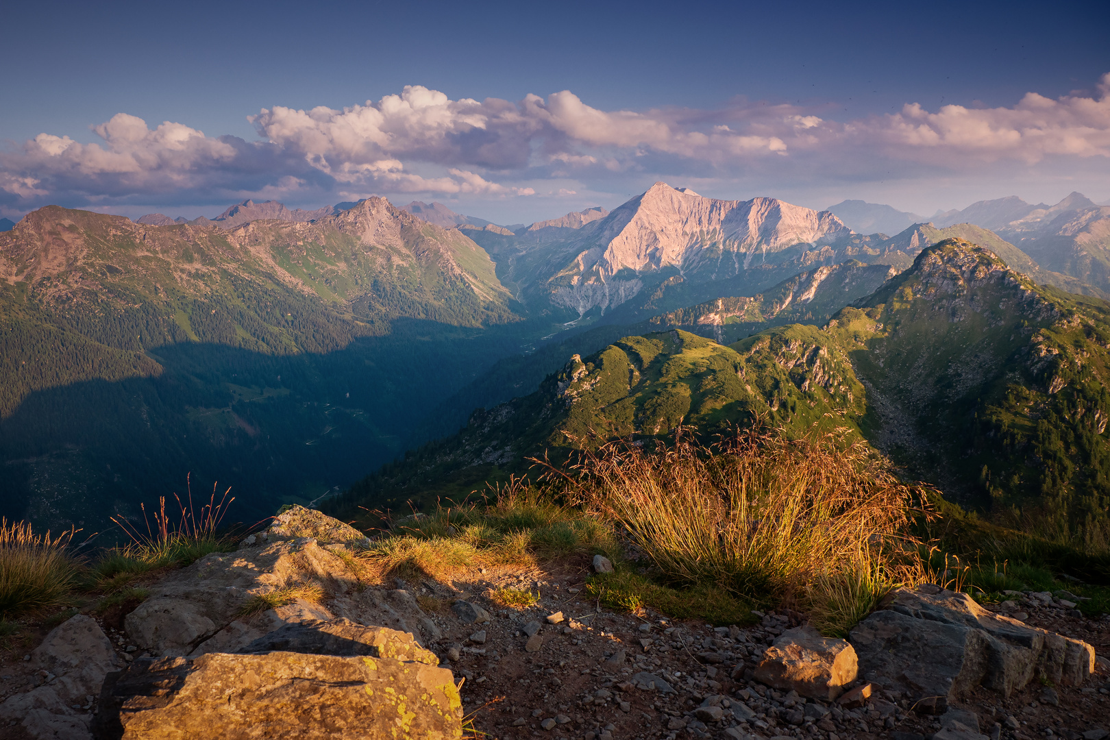 Sonnenuntergang im Reich der steirischen Kalkspitze