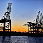 Sonnenuntergang im Rotterdamer Hafen
