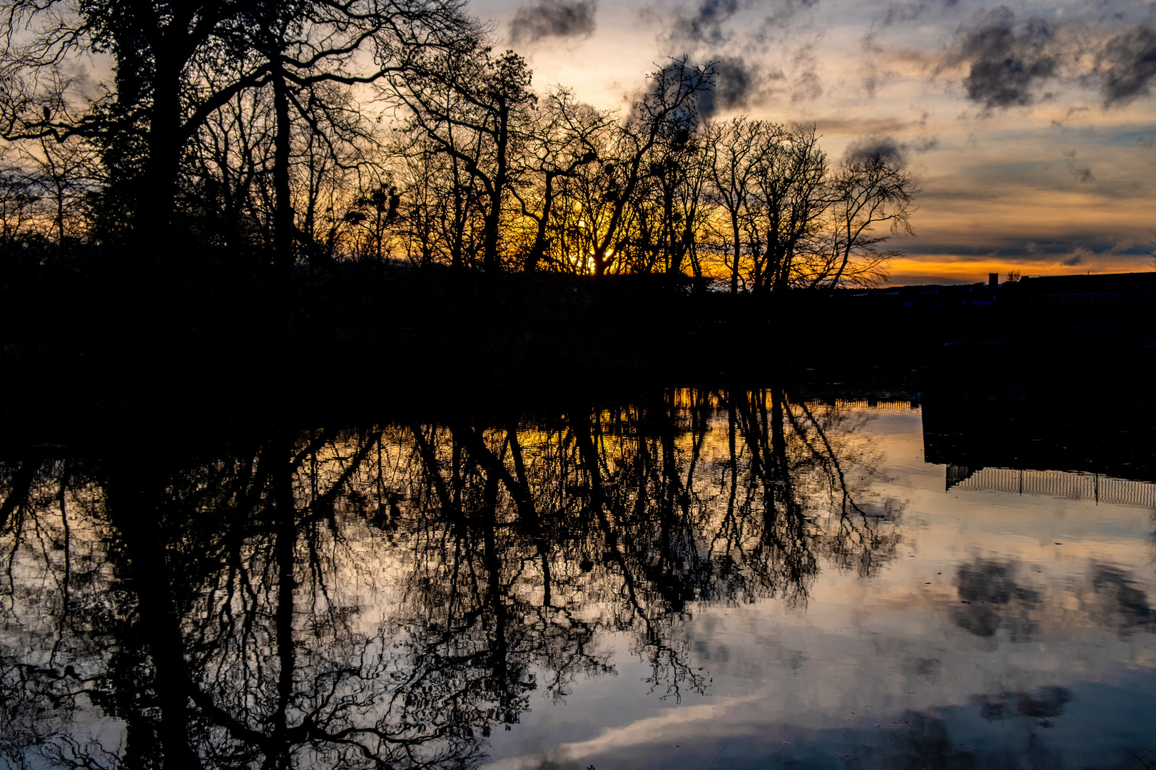 Sonnenuntergang im Schlosspark Brühl