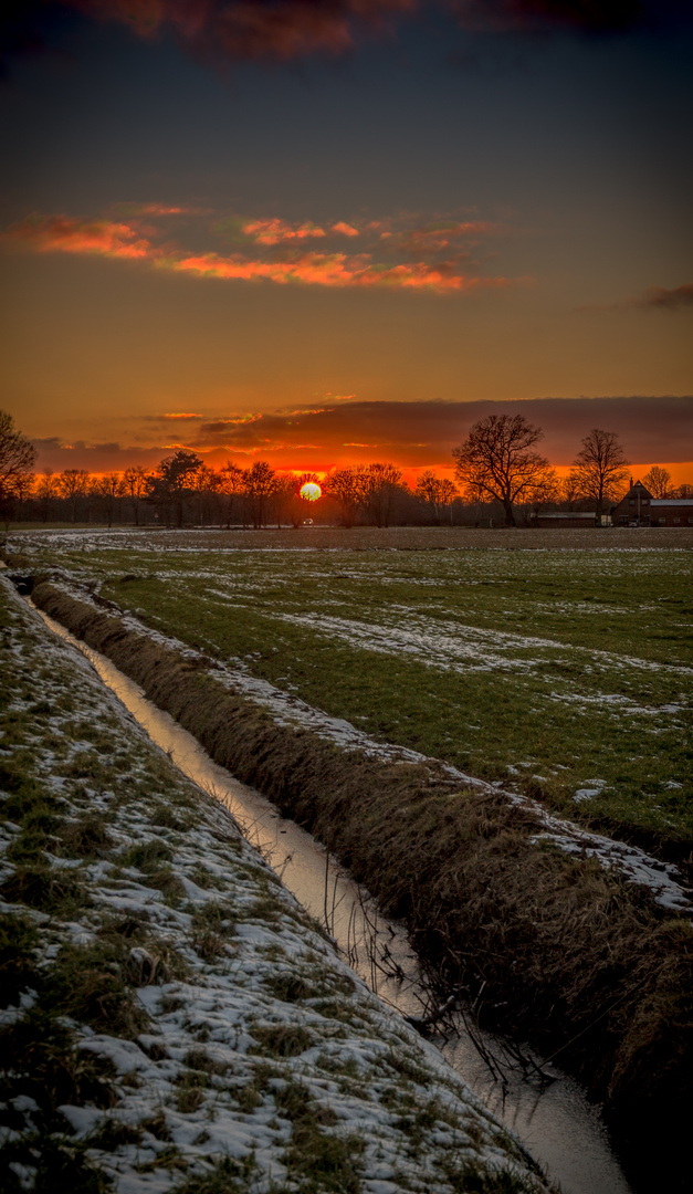 Sonnenuntergang im Schnee