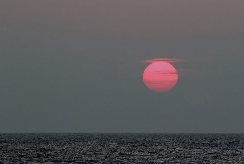 Sonnenuntergang im Seenebel... - II -