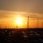 Sonnenuntergang im Segelhafen von Kühlungsborn