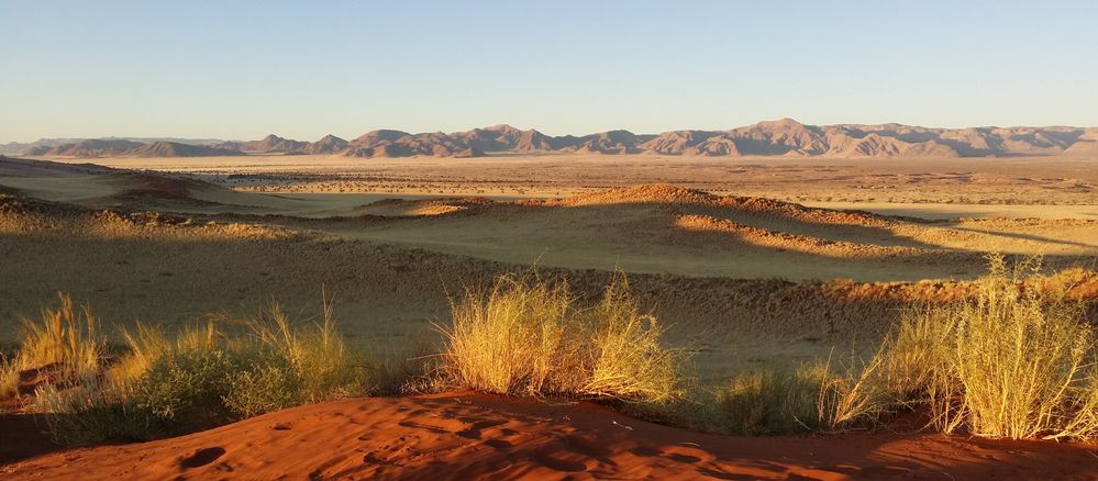 Sonnenuntergang im Süden von Namibia 